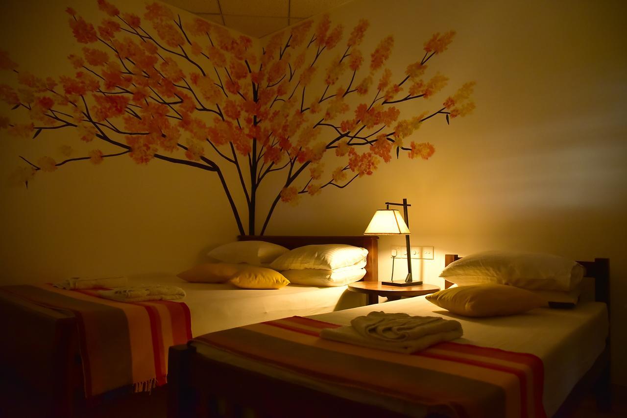 Aeon Hotel Tissamaharama Extérieur photo