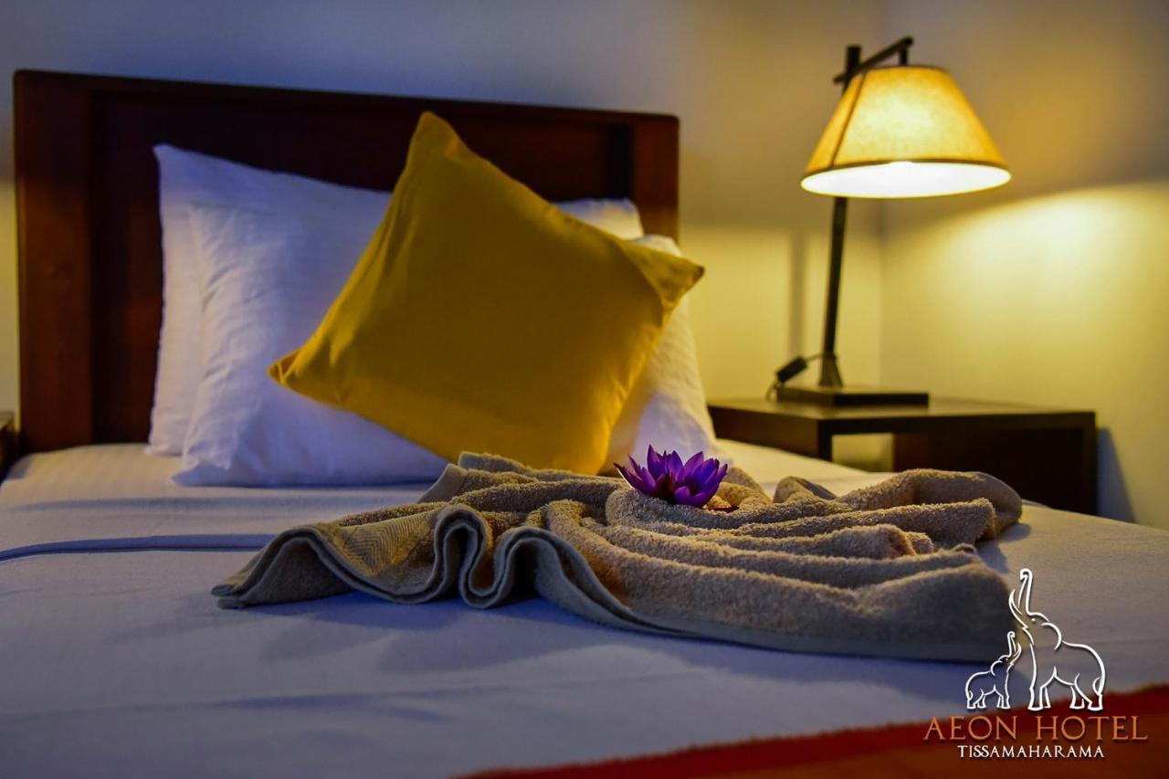Aeon Hotel Tissamaharama Extérieur photo