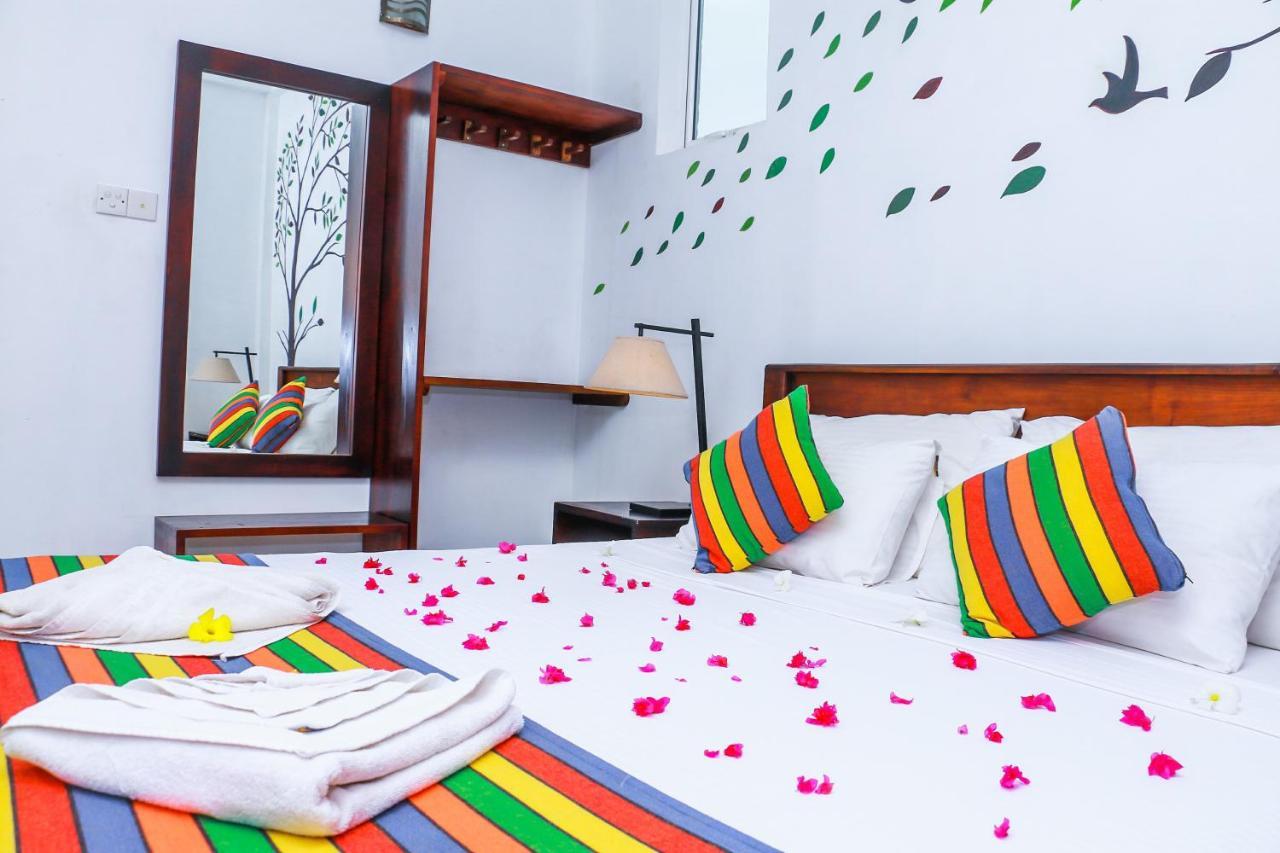 Aeon Hotel Tissamaharama Extérieur photo