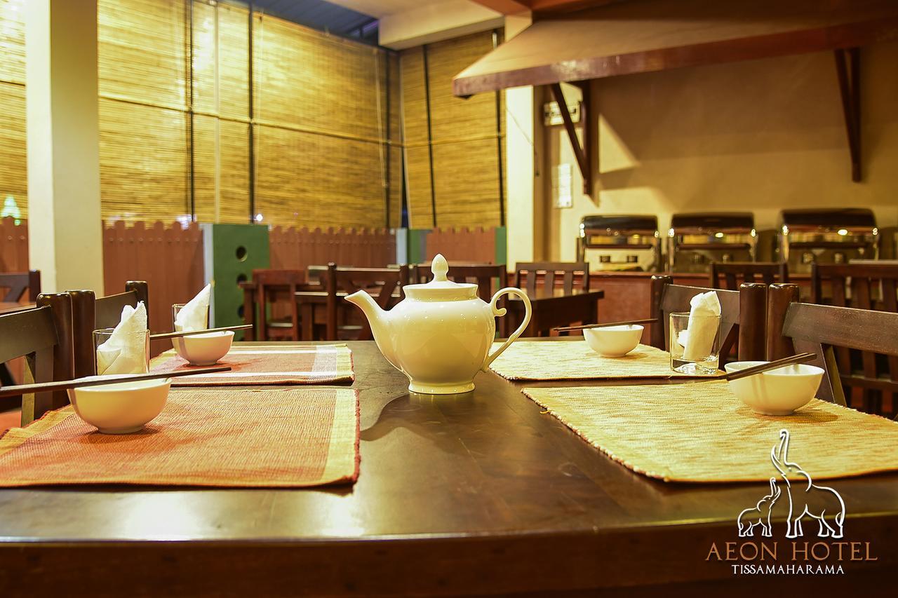 Aeon Hotel Tissamaharama Extérieur photo